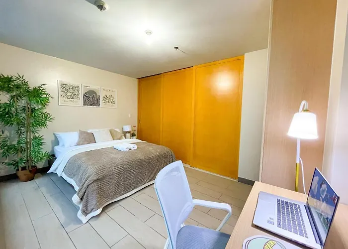Bgc Staycation Across Uptown Mall #oursw29f Holiday home Manila