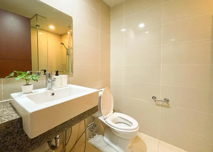 Bgc Staycation Across Uptown Mall #oursw29f * Manila